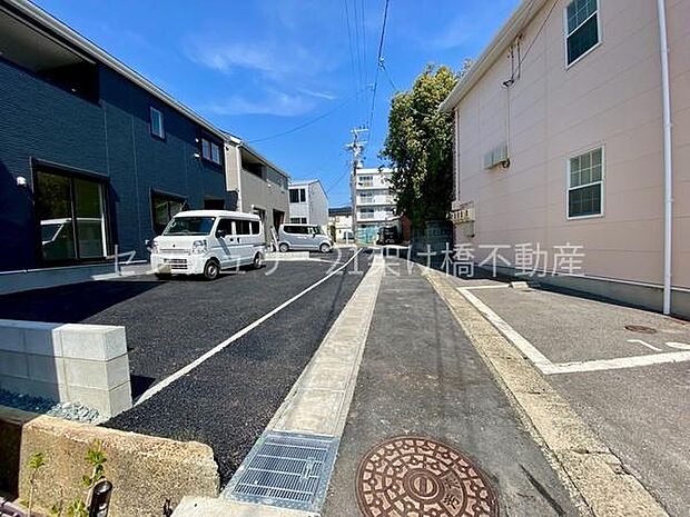 東側私道約4mまずはお気軽にお問い合わせください♪