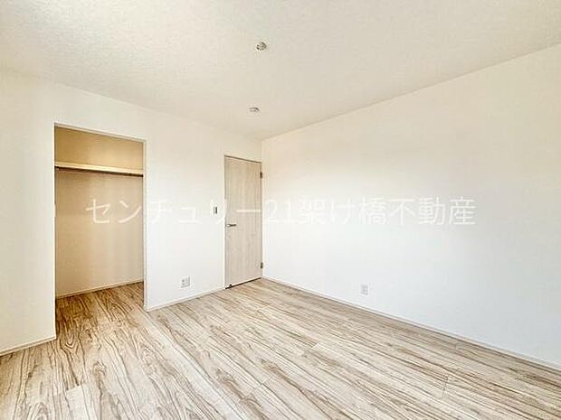 【2階洋室 7帖】主寝室としてもおすすめ