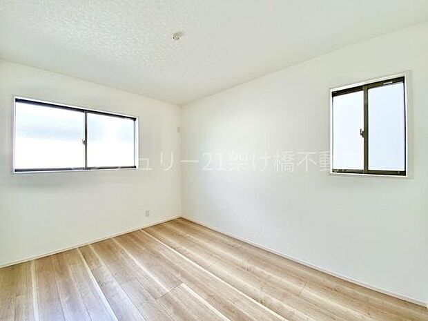 【6帖　洋室】2階全室ウォークインクローゼット完備◎