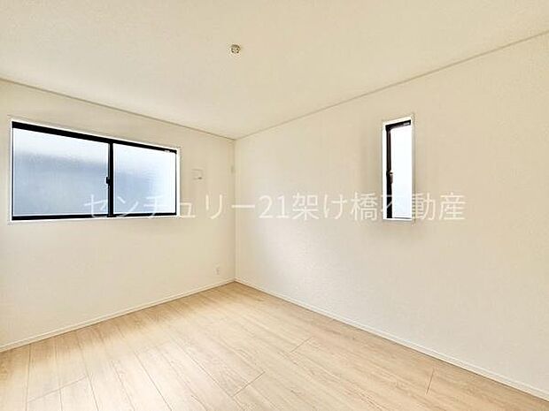 【2階 南西側洋室 6帖】
