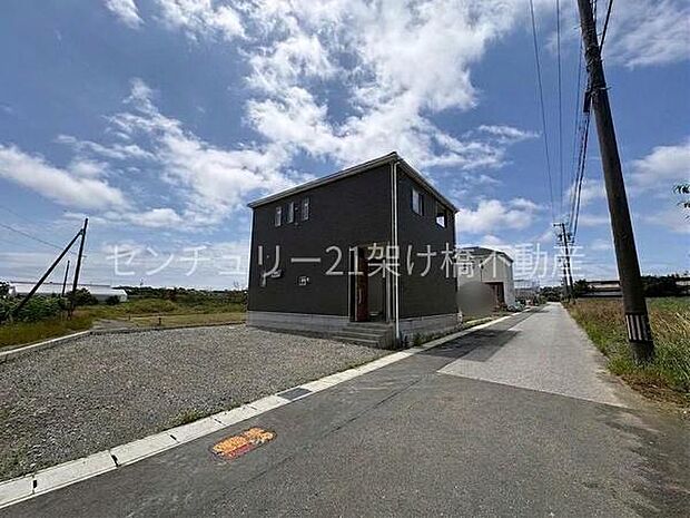 北側公道約4m