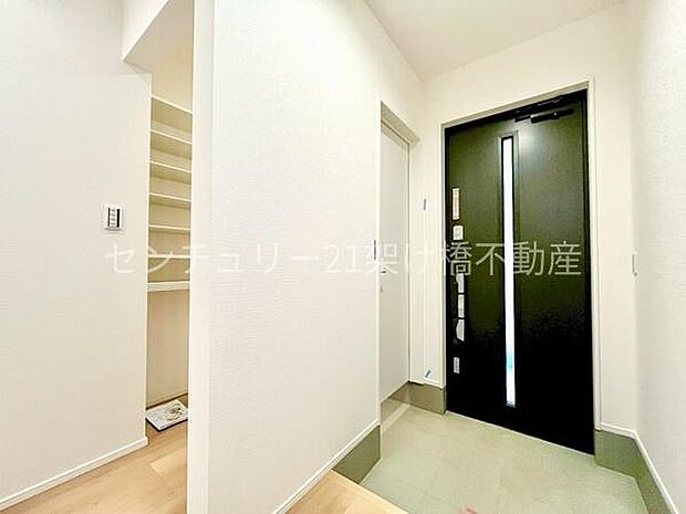 【玄関】シューズインクローゼット付きで収納力◎