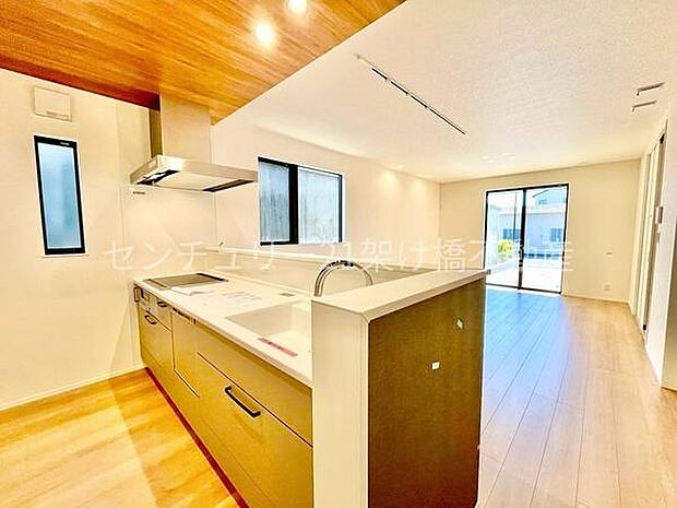 【システムキッチン】食洗機付きのIHクッキングヒーター♪