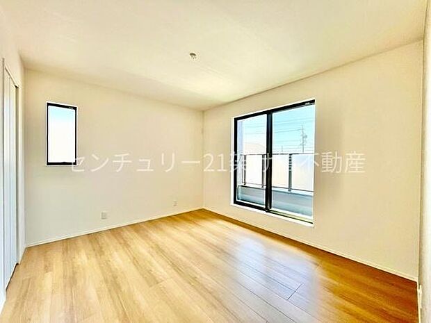 【洋室 7帖】南向きで広々とした洋室は主寝室にぴったりです◎