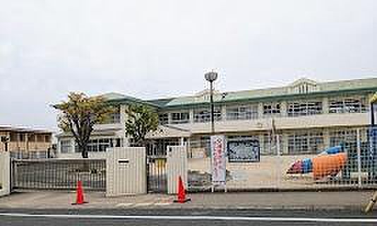 岩西保育園まで689m、岩西保育園