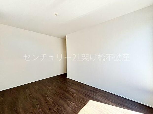 【2階　洋室　5.25帖】別角度