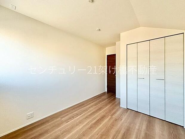 【2F 洋室 5.6帖】