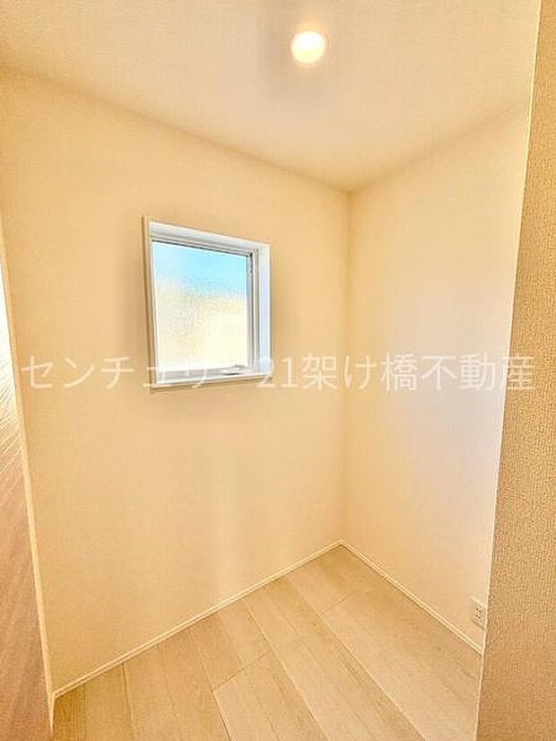 【2階ホール収納】あると便利なホール収納。