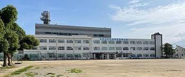 豊橋市立八町小学校まで144m、豊橋市立八町小学校