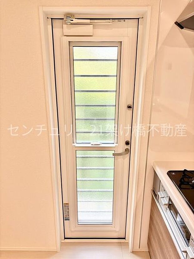 勝手口あり