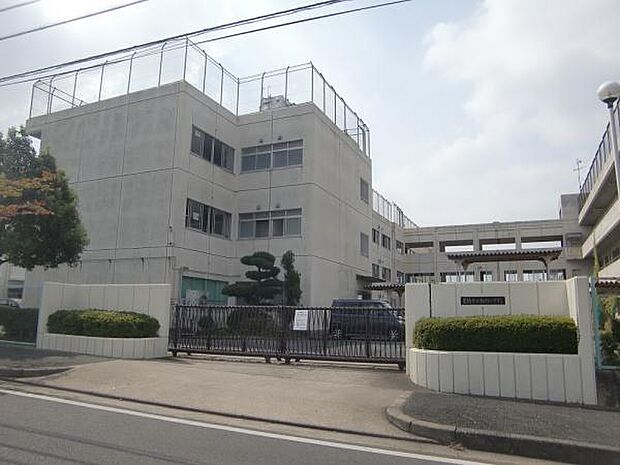 豊橋市立飯村小学校まで1024m、豊橋市立飯村小学校
