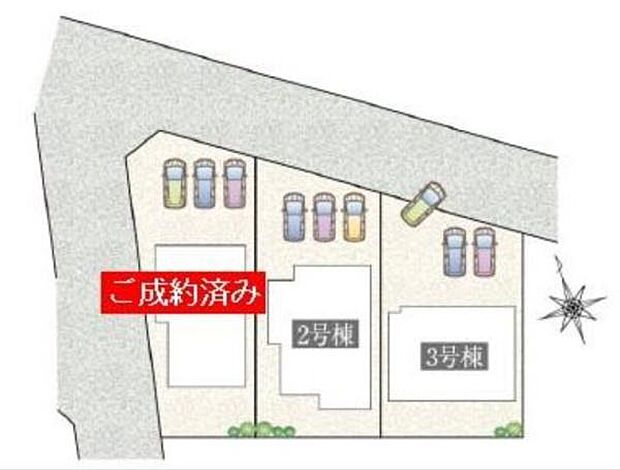 こちらは3号棟になります。北側公道約6mあり、駐車も楽々駐車並列3台可能