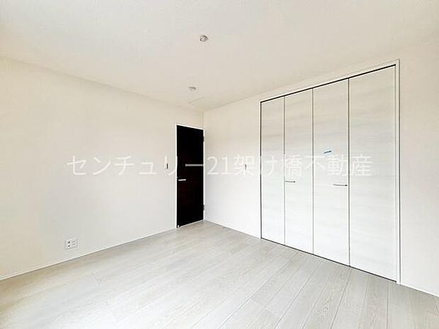 【2F 洋室 7帖】別角度