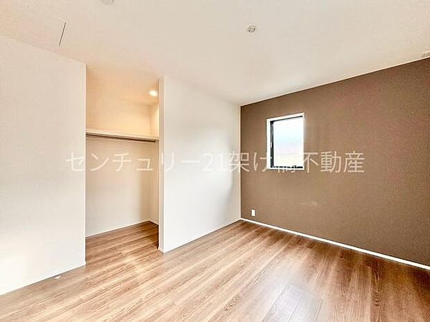 二階洋室南側6.2帖