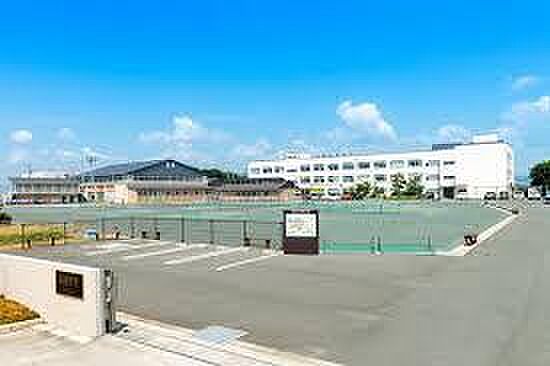 豊橋市立前芝中学校まで1178m、豊橋市立前芝中学校
