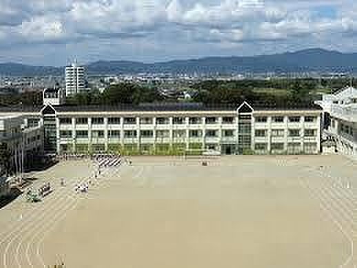 豊橋市立豊城中学校まで1822m、豊橋市立豊城中学校