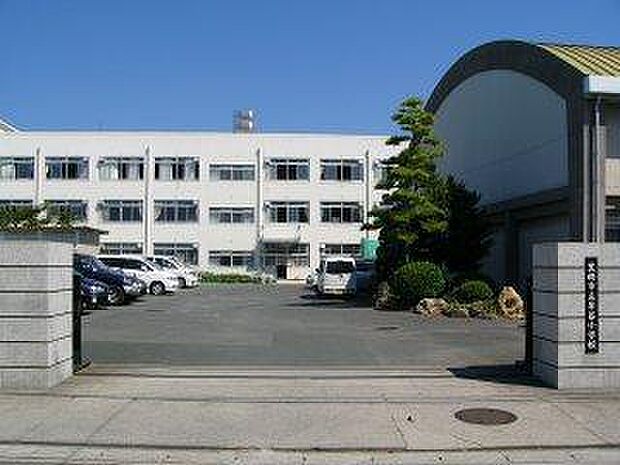 豊橋市立牟呂小学校まで580m、豊橋市立牟呂小学校