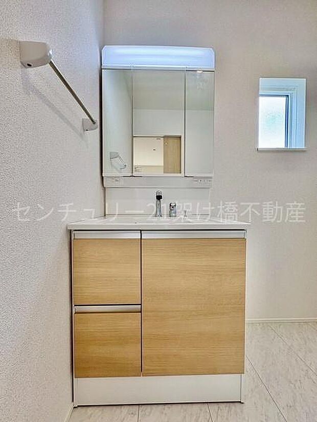 【洗面台】三面鏡の独立洗面台♪