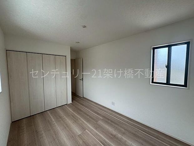 【2階　洋室　6.5帖】別角度