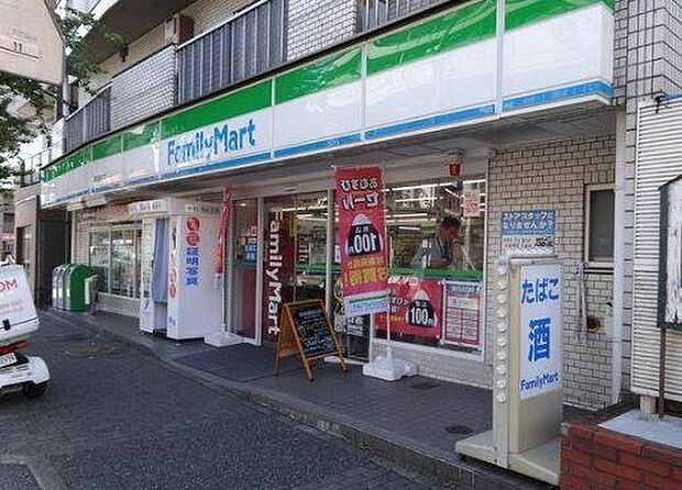 ファミリーマート横浜宿町店まで198m