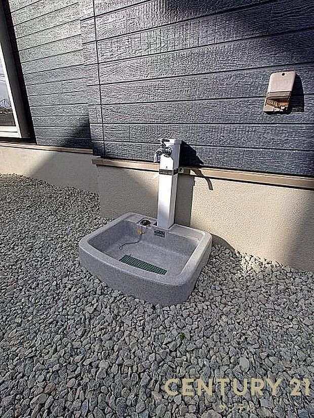洗車にも使える屋外立水栓です！