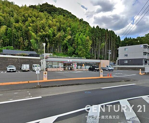 セブンイレブン隼人小田店まで600m