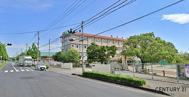 鹿児島市立谷山中学校まで1300m