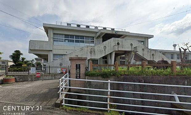 霧島市立富隈小学校まで1800m