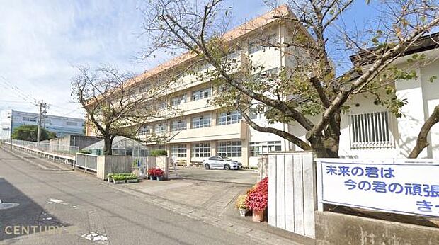 鹿児島市立西陵中学校まで1200m