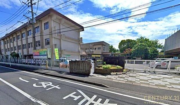 鹿児島市立鴨池小学校まで800m