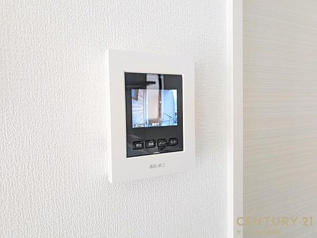 (同仕様写真)TVモニター付インターホン！荷物の非対面受け取りもスムーズに行えるモニター付きインターフォンです。ネットでのお買い物が増えているので、今まで以上に重宝しますね。