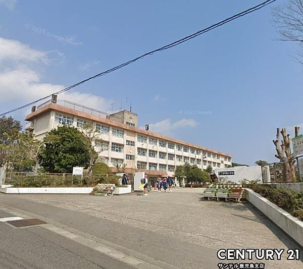 鹿児島市立吉野東小学校まで1200m