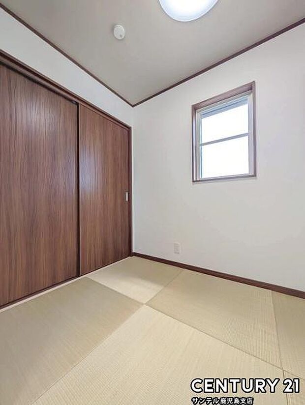 3帖の和室です♪リビング横に和室があることで和と洋の雰囲気を味わえ素敵な空間を演出でき、お子様の遊び部屋や客間としても利用できます♪