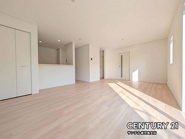 18.7帖の広々としたリビングです♪