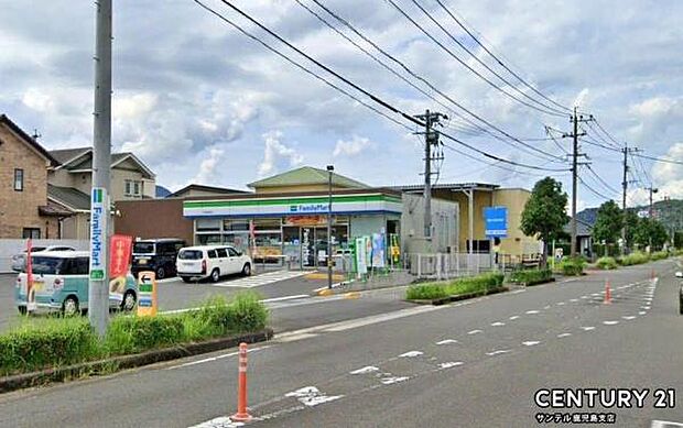ファミリーマート姶良松原店まで500m