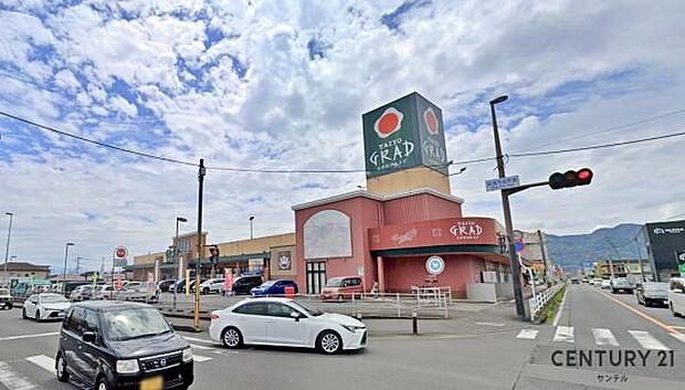 グラード姶良まで1200m