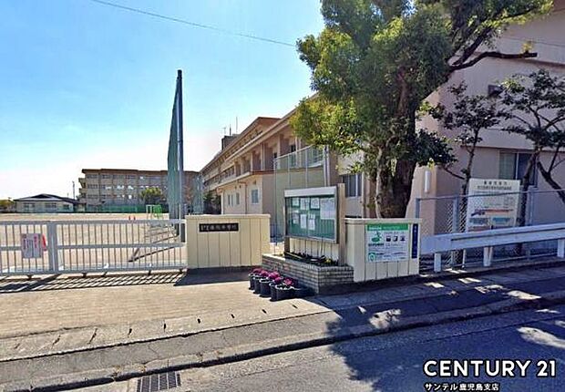 鹿児島市立西陵中学校まで1300m