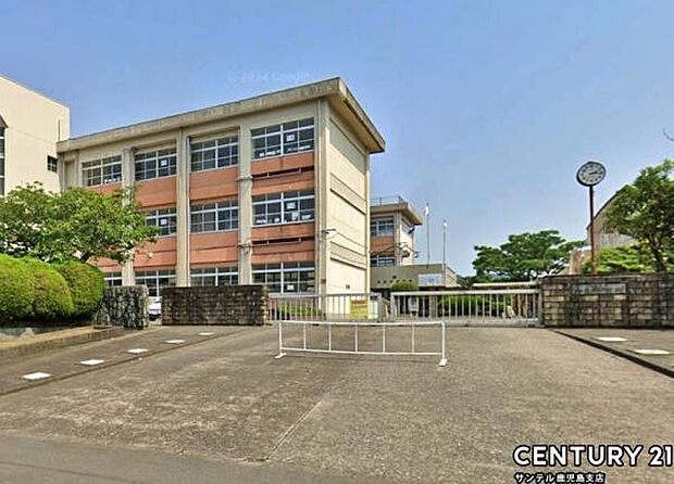 姶良市立加治木中学校まで1400m