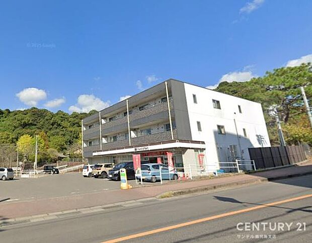 ファミリーマート鹿児島県護国神社前店まで750m