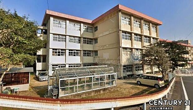 鹿児島市立福平中学校まで1700m