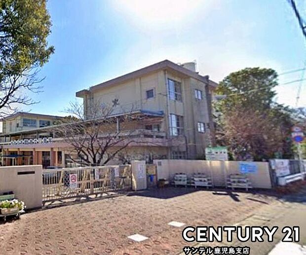 鹿児島市立紫原小学校まで1400m