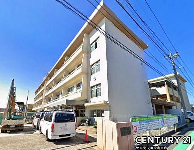 鹿児島市立紫原中学校まで270m