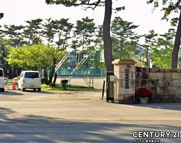 姶良市立重富中学校まで700m