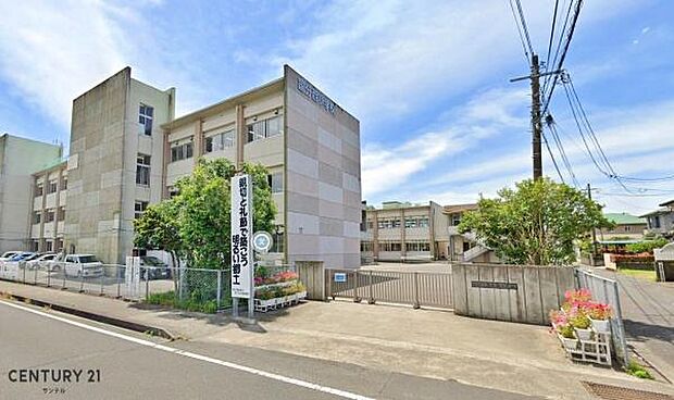 霧島市立国分西小学校まで800m