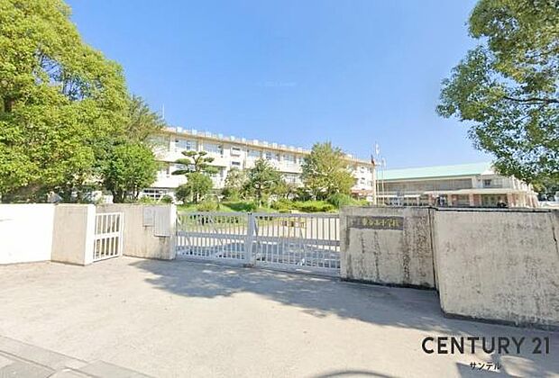 鹿児島市立東谷山小学校まで1100m