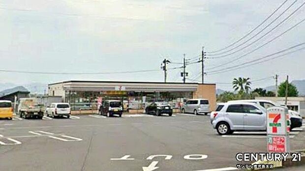 セブンイレブン国分湊店まで950m