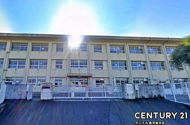 鹿児島市立東谷山小学校まで1500m