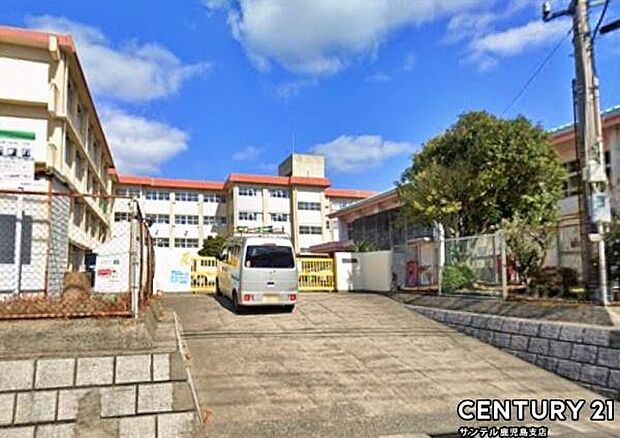 鹿児島市立桜丘東小学校まで750m