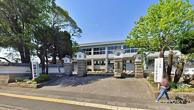 姶良市立柁城小学校まで1200m