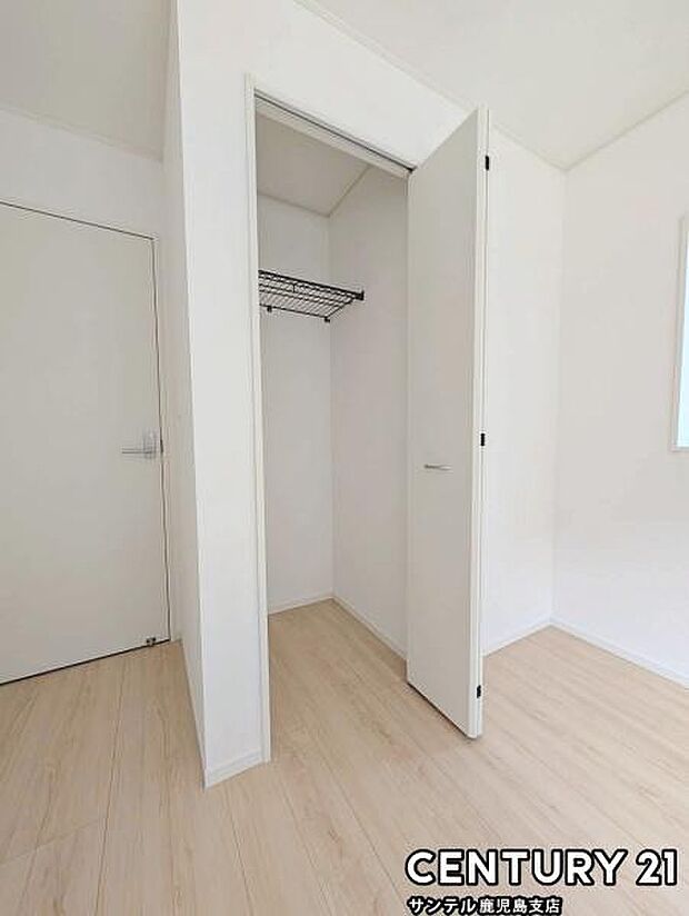 5帖洋室のクローゼットです♪